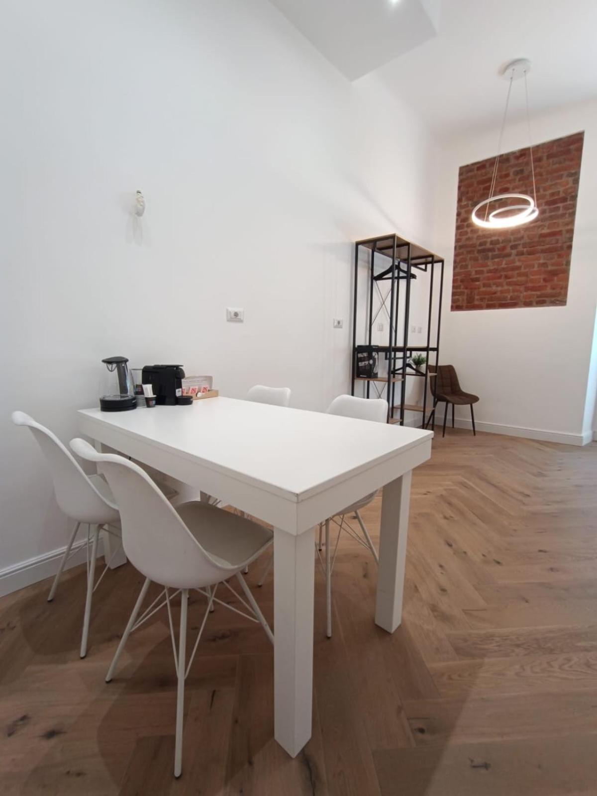 Be-C0 Centrale New Double Suite Milano Exteriör bild